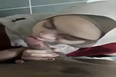 Bokep Indo Ngentot Hijaber Crot Di Wajah HD Lumer